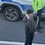 Yaralı sürücü ambulansa binmeyi reddetti, hastaneye taksiyle gitti