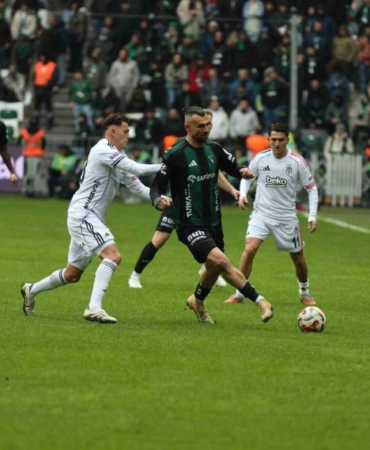 Kocaelispor ligde ikici yarıya daha iyi başladı