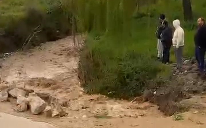 Kuraklığın ardından gelen sağanak İznik’i vurdu