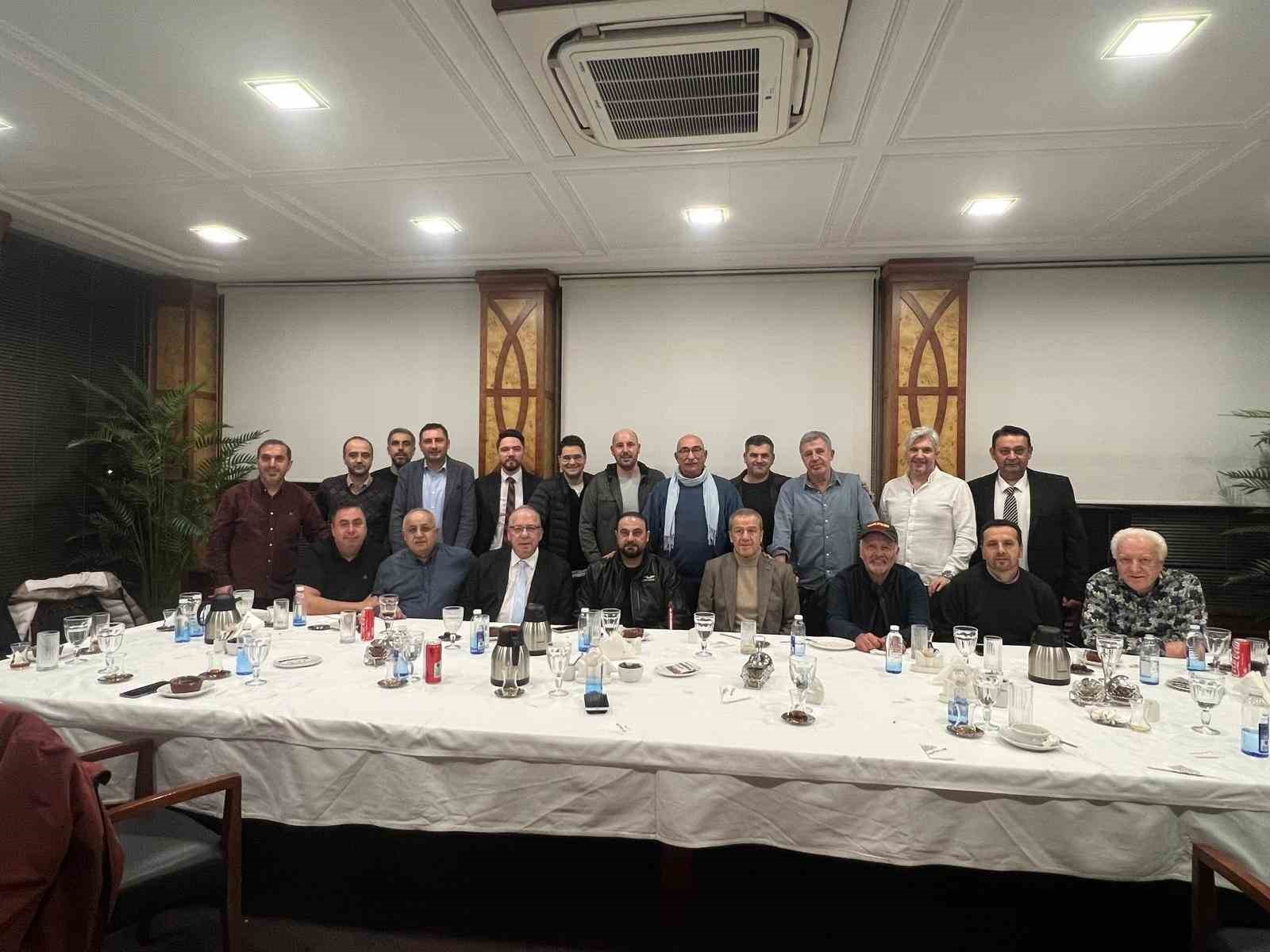 Necati Demirkol’dan geleneksel iftar yemeği