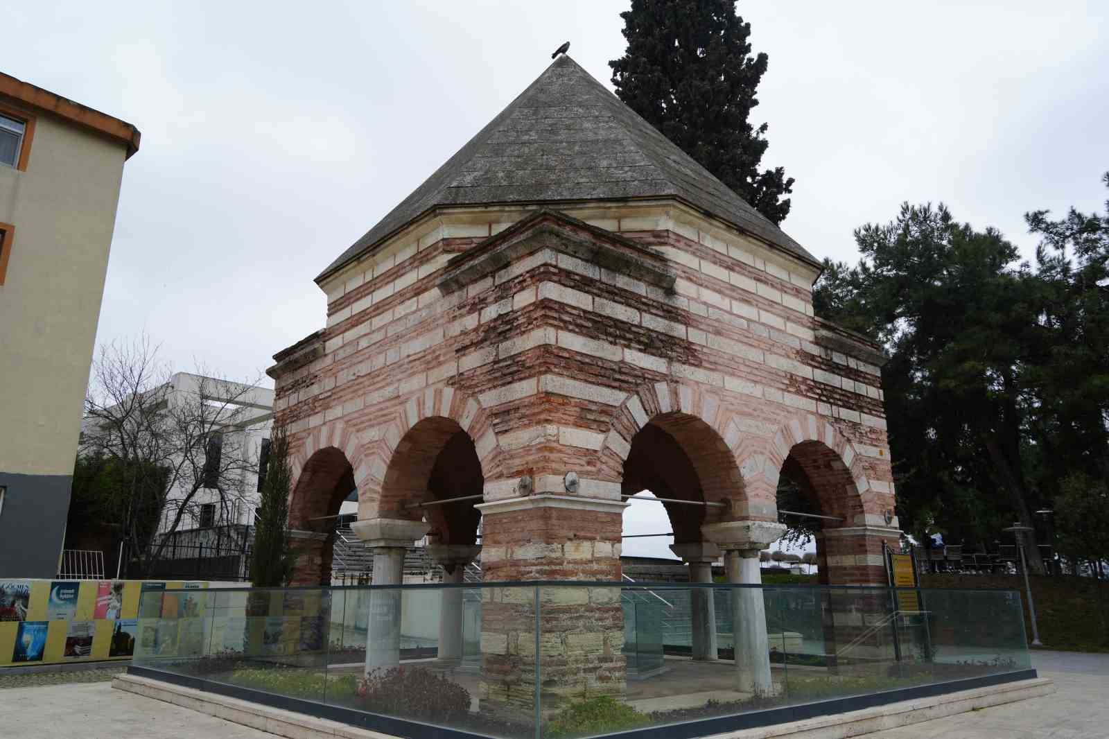 641 yıllık türbede Selçuklu, Osmanlı ve Bizans izleri bir arada