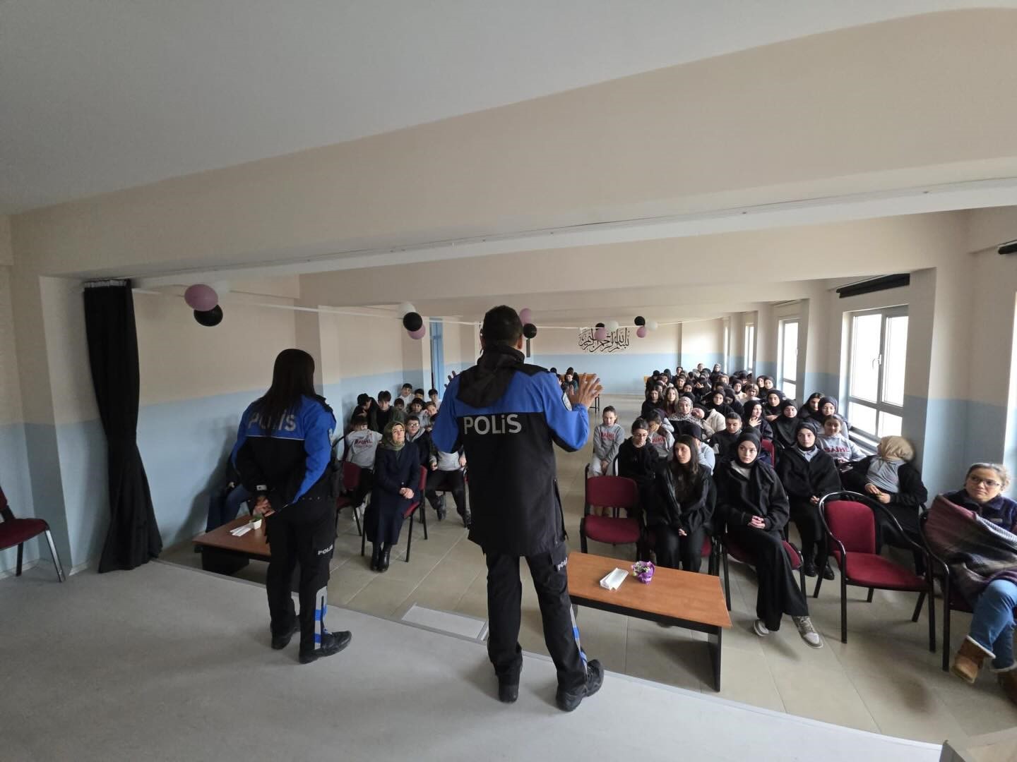 Bilecik’te ’Zorbalık değil, dostluk kazansın’ eğitimi