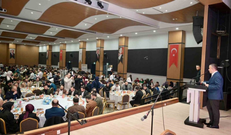 Esenyurt’ta TÜGVA Aile İftarı programı düzenlendi