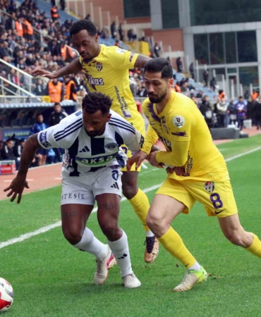 Trendyol Süper Lig: Kasımpaşa: 0 - Eyüpspor: 0 (Maç devam ediyor)