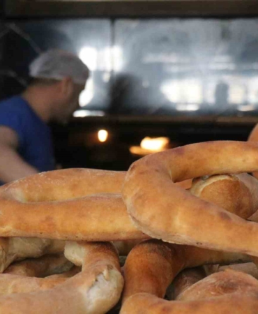 Sahur sofralarının asırlık konuğu: Ramazan ayına özel halka pide
