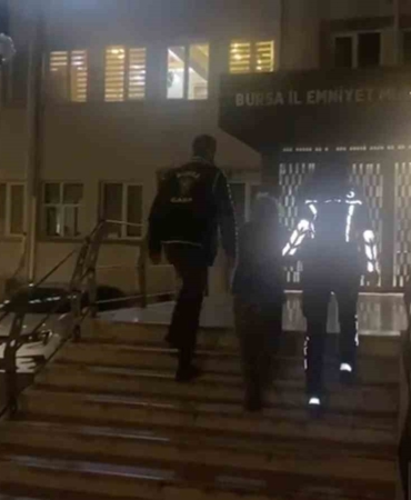 Bursa’da 7 yıldır aranan çocuk emniyetin özel ekibiyle bulundu