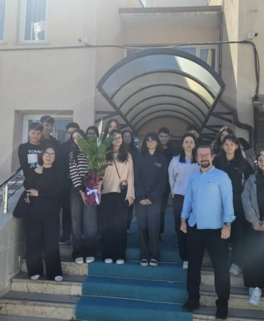 Söğüt Anadolu Lisesi öğrencileri huzurevi sakinleriyle bir araya geldi