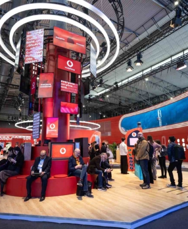Mobil Dünya Kongresi’nde Vodafone standına yoğun ilgi