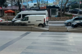 Hem yayaların hem de sürücülerin tepkisine neden olan uygulama