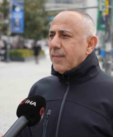 İstanbul’da evcil köpekler afetlerde kullanılmak üzere eğitilmeye başlandı