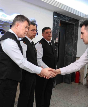 Bursa İl Jandarma Komutanı Tataroğlu personelle bayramlaştı