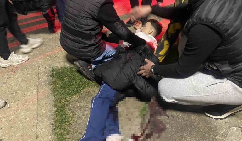 Bursa’da parkta bıçaklı kavga: 16 yaşındaki çocuk yaralandı