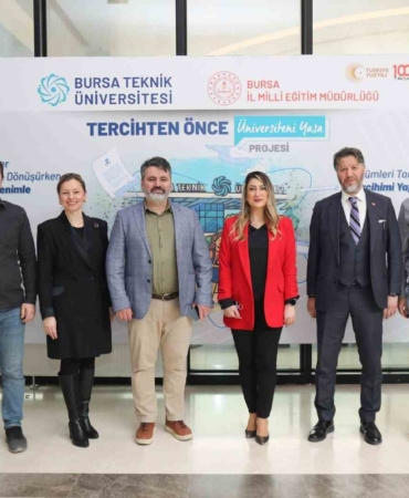 "Tercihten Önce Üniversiteni Yaşa" projesi özel lise öğrencilerini ağırlıyor