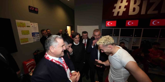 Cumhurbaşkanı Erdoğan, A Milli Futbol Takımı’nı tebrik etti