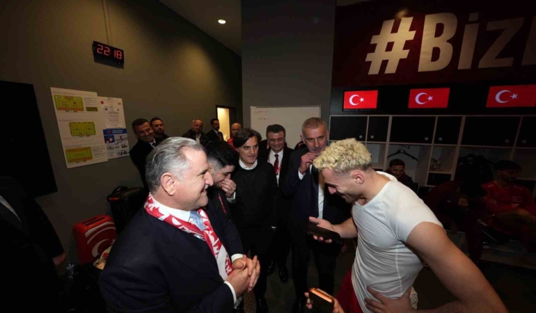 Cumhurbaşkanı Erdoğan, A Milli Futbol Takımı’nı tebrik etti