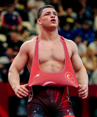 U23 Avrupa Şampiyonası’nda Alperen Berber’den bronz madalya