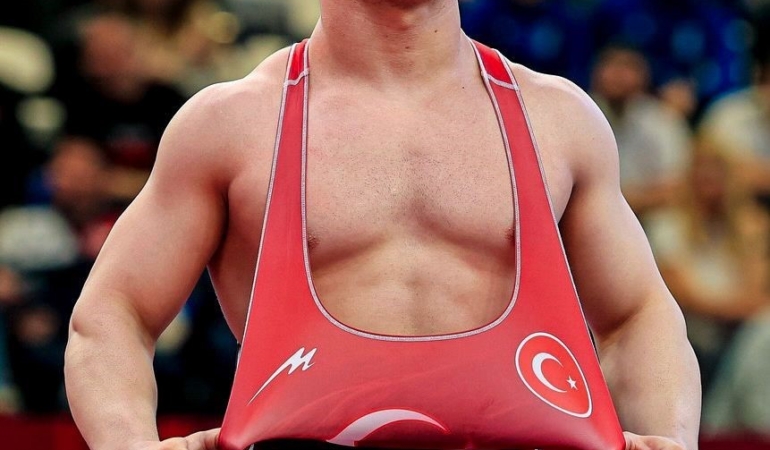 U23 Avrupa Şampiyonası’nda Alperen Berber’den bronz madalya