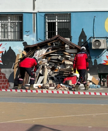 ÇAK-TİM ekiplerinden okullarda kurtarma tatbikatı