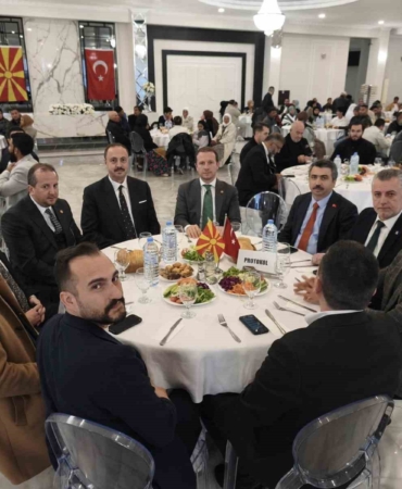 Başkan Yılmaz Evlad-I fatihan ile kardeşlik sofrasında