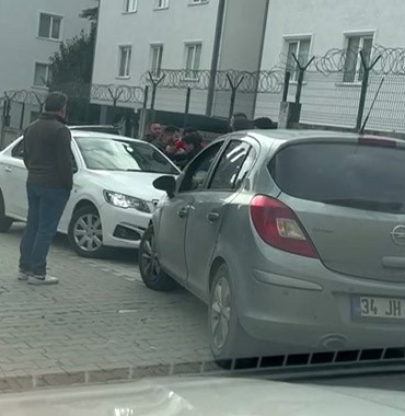 Esenyurt’a yol verme kavgasında kadınlar birbirine girdi