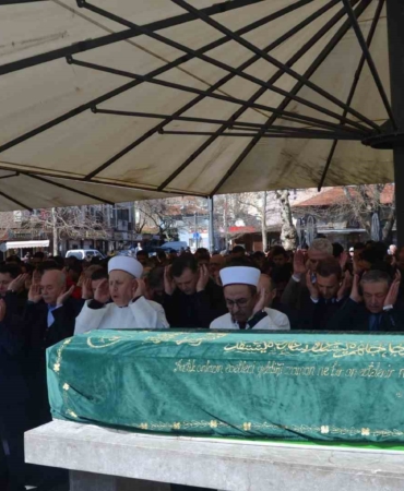 İş adamı Sinan Ergüven son yolculuğuna uğurlandı