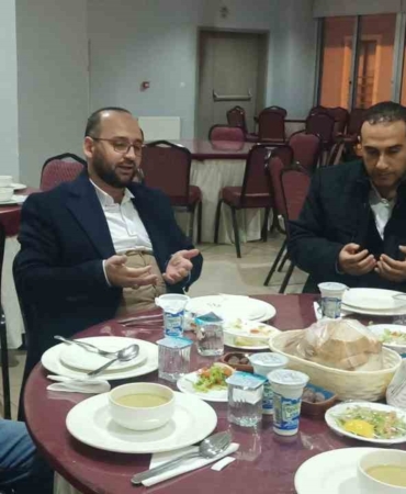 Öksüz ve yetimler için gönülleri ısıtan iftar