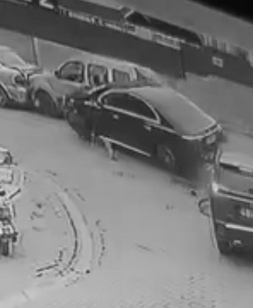 Tekirdağ’da 5 aracın karıştığı zincirleme kaza kamerada