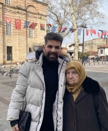 Mehmet Çevik sahnelere ara verdi, Ramazan’da maneviyata yöneldi