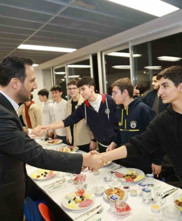 Arnavutköy’de Ramazan coşkusuna AK Parti İstanbul İl Başkanı Abdullah Özdemir eşlik etti