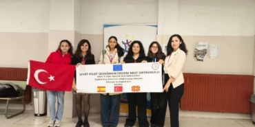 Burhaniyeli öğrenciler İspanya’da Türkiye’yi temsil etti