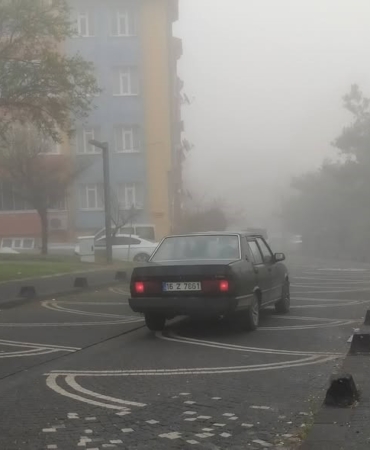 Balıkesir’de sis etkili oluyor