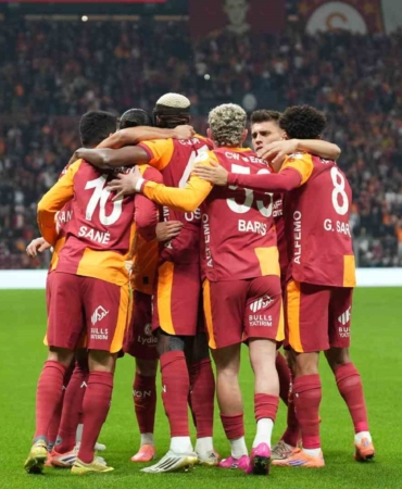 Galatasaray, Beşiktaş karşısında bu sezon ilk peşinde