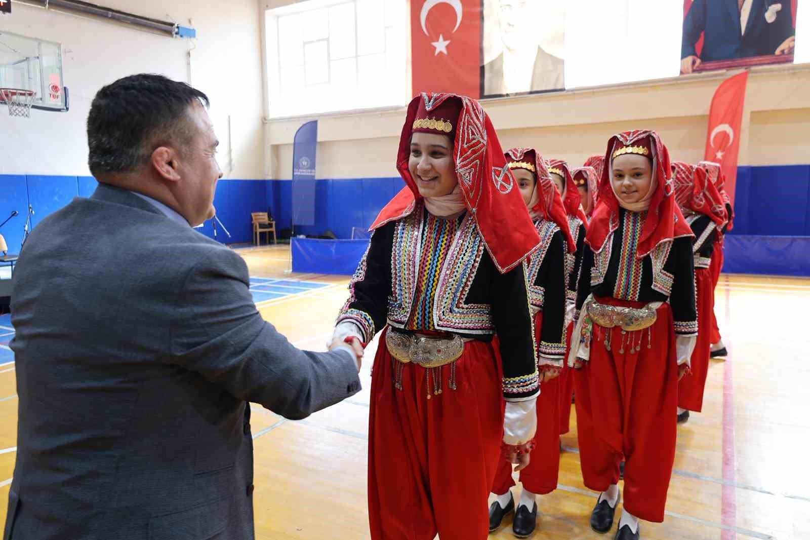 Bilecik’te halk oyunları finali sona erdi