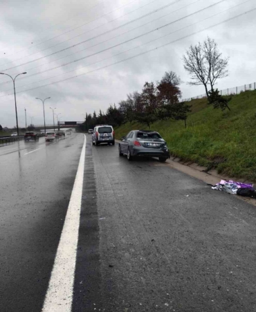 Tuzla’da takla atan otomobile başka bir araç çarptı: 2’si çocuk 7 kişi yaralandı