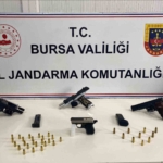 Bursa’da ruhsatsız silahlar ele geçirildi