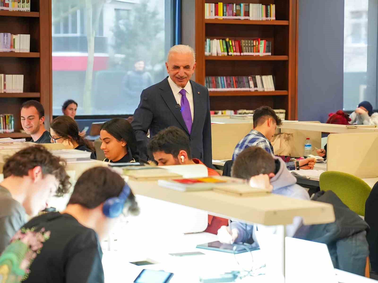 Başkan Yıldırım’dan öğrencilere müjde: YKS’ye giriş ücretleri bu sene de Ümraniye Belediyesi’nden