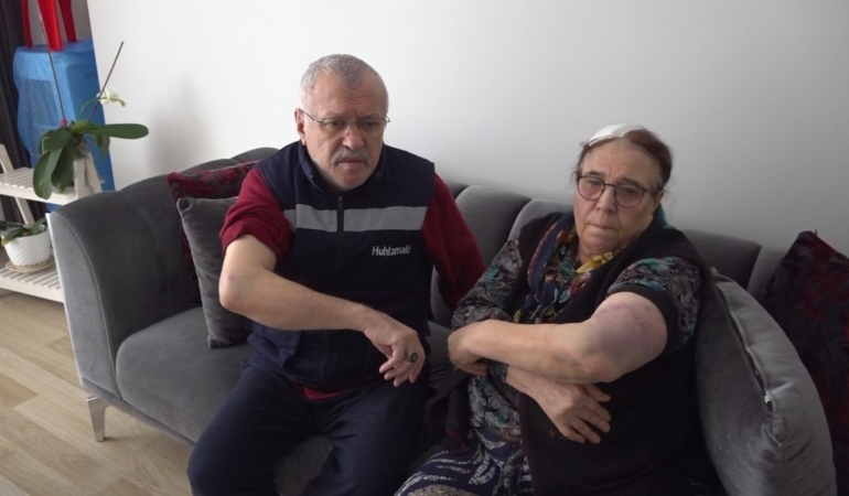 Esenyurt’ta komşu dehşeti: Genç adam yaşlı çifti sopayla darp etti