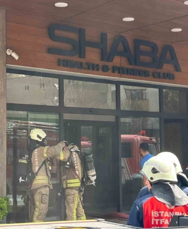 Üsküdar’da spor salonunda yangın paniği: 1 kişi dumandan etkilendi
