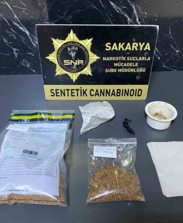 Sakarya emniyeti zehir tacirlerine geçit vermiyor: 1 tutuklama