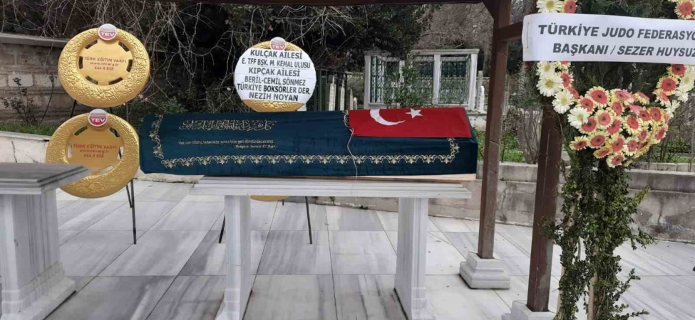 Muzaffer Ilıcak son yolculuğuna uğurlandı