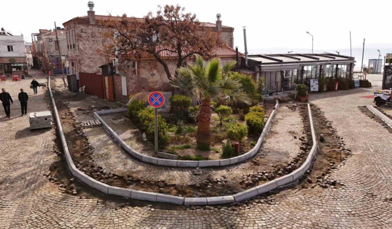 Cunda’da, araç trafiği ve yaya ulaşımına düzenleme