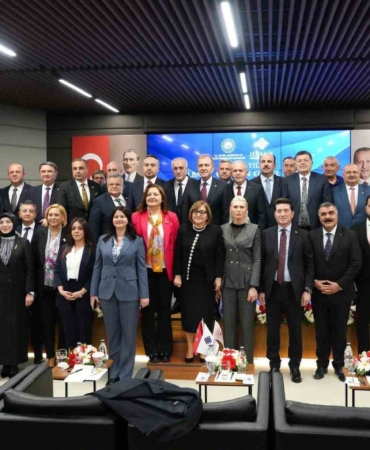 Başkan Subaşı İLBANK Olağan Genel Kurul Toplantısına katıldı