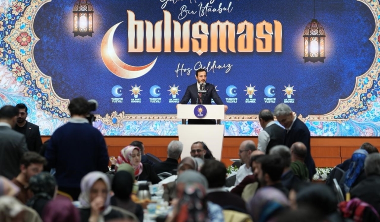 AK Parti’nin "Gelenekten Geleceğe İftarı"nda 400 usta sanatçı bir araya geldi