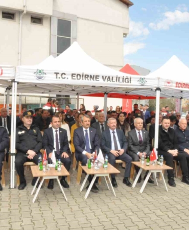 Keşan’da çiftçiye yüzde 75 bakanlık destekli hibrit ayçiçeği tohumu dağıtıldı