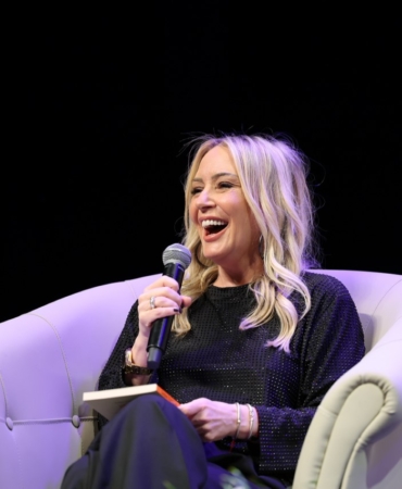 Çekmecem’de Kitap Var’ın Konuğu Saba Tümer oldu