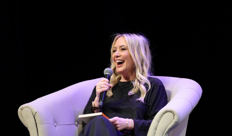 Çekmecem’de Kitap Var’ın Konuğu Saba Tümer oldu