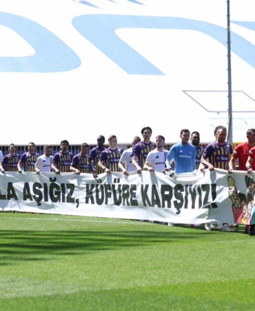 Trendyol Süper Lig: Eyüpspor: 0 - Gaziantep FK: 0 (İlk yarı)