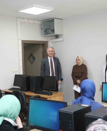 Başkan Taban’dan İNESMEK kursiyerlerine ziyaret