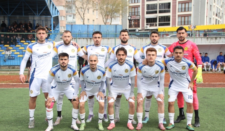 Söğütspor kendi evinde fırsatı kaçırdı