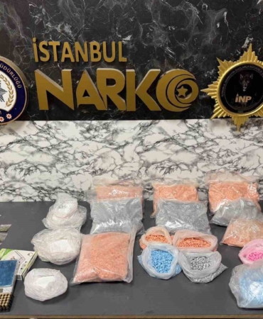 Maltepe’de uyuşturucu operasyonu: On binlerce hap ve kokain ele geçirildi